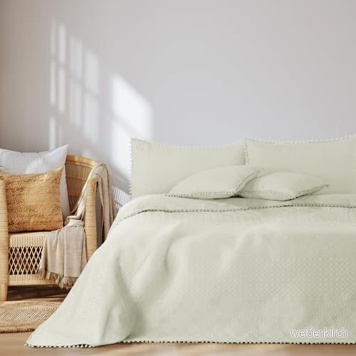 AmeliaHome överkast med pompoms 240 x 260 cm sängöverkast dubbelsidig Ultrasonic quiltning polyester Meadore gräddvit 4251838558379